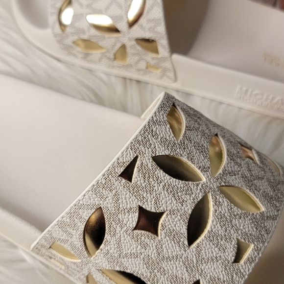 MICHAEL KORS WOMEN'S SLIDES Size8 Brand new - Picture 6 of 7